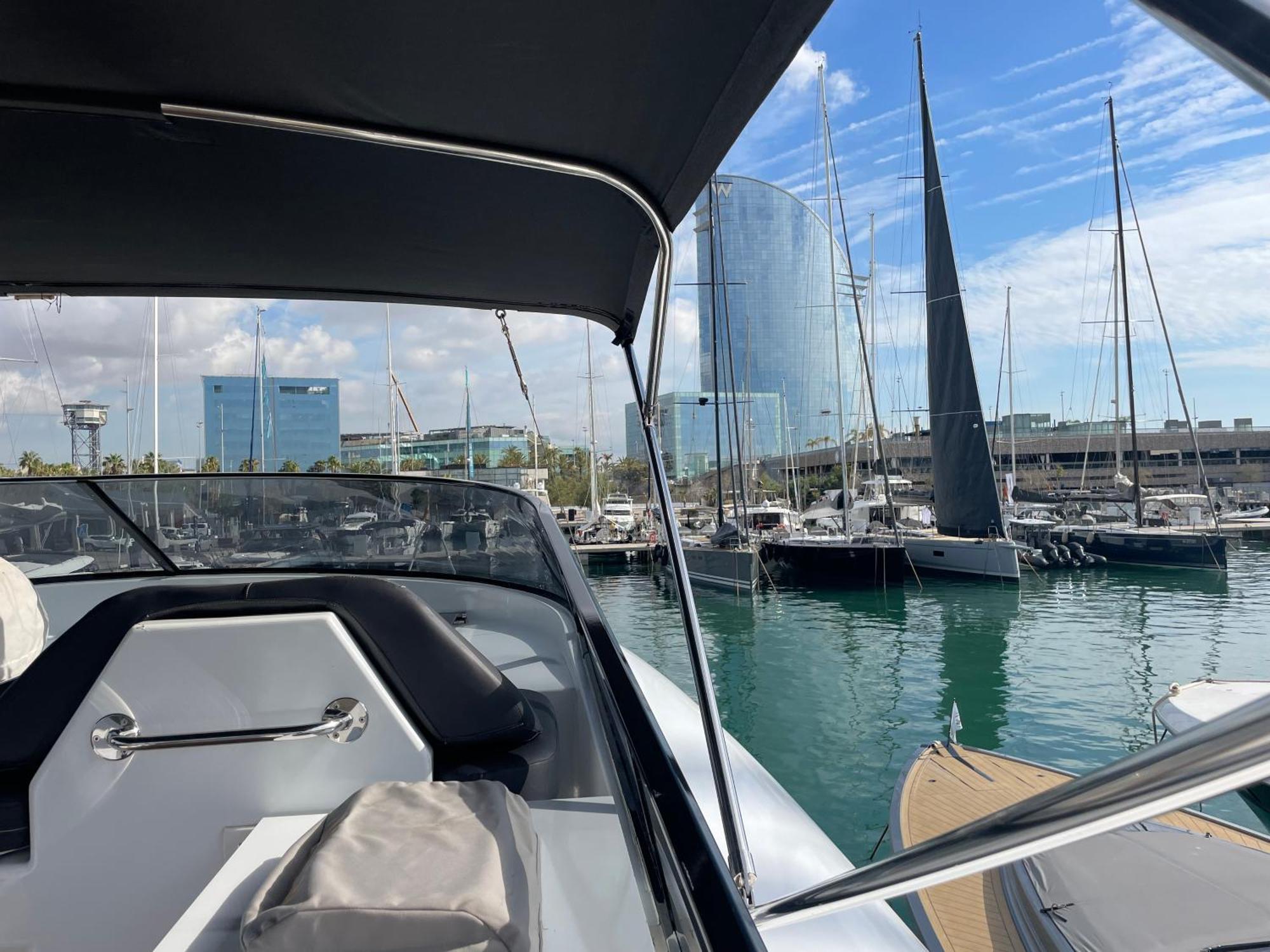 Готель Motoryacht 21 Avec Equipage Барселона Екстер'єр фото